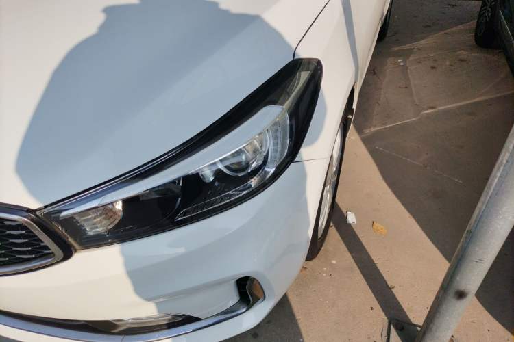 Used Kia K3 2016 1.6L Automatic GLS Left Front Headlight