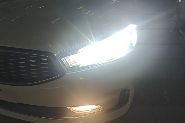 Used Kia K3 2016 1.6L Automatic GLS Left Front Headlight