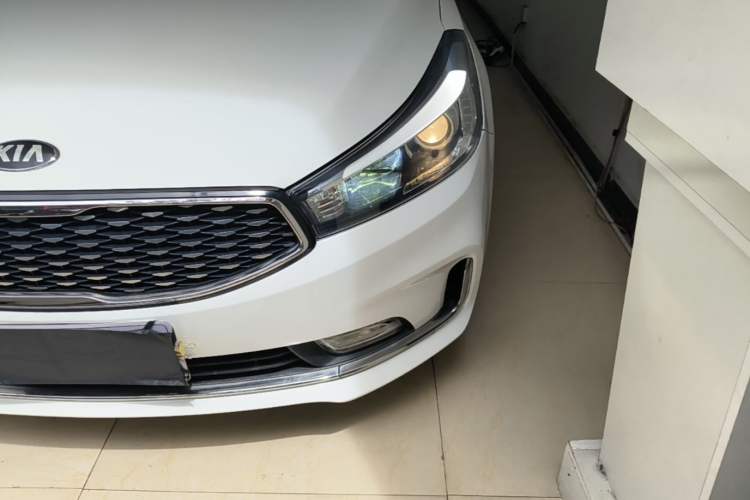 Used Kia K3 2016 1.6L Automatic GLS Left Front Headlight