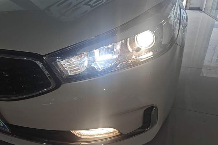 Used Kia K3 2016 1.6L Automatic GL Left Front Headlight