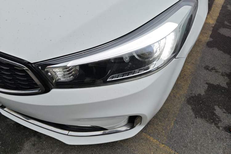 Used Kia K3 2016 1.6L Automatic GLS Left Front Headlight