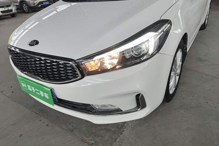 Used Kia K3 2016 1.6L Automatic GLS Left Front Headlight
