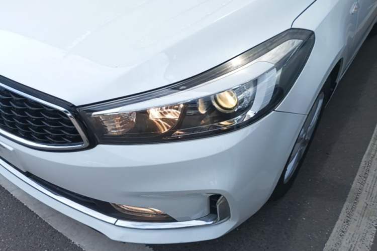 Used Kia K3 2016 1.6L Automatic GL Left Front Headlight