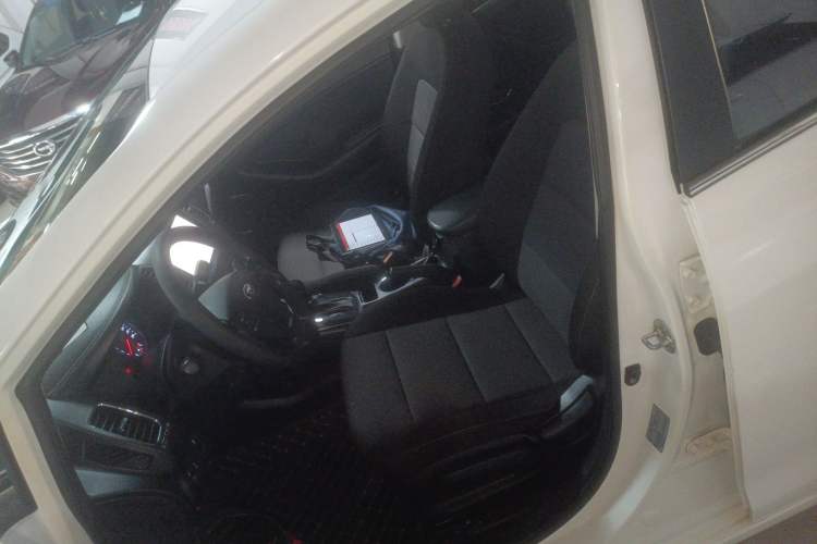 Used Kia K3 2016 1.6L Automatic GLS Left Front Seat