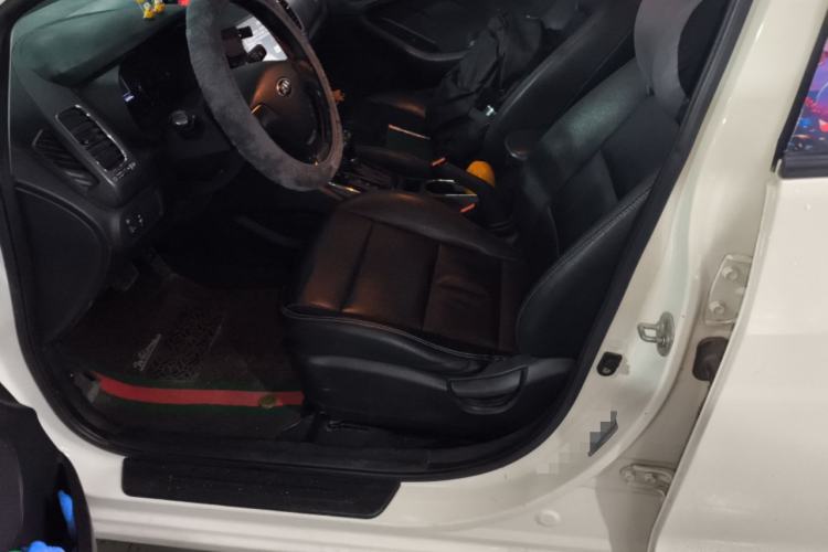 Used Kia K3 2016 1.6L Automatic with Sunroof Left Front Seat