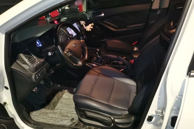 Used Kia K3 2016 1.6L Manual GLS Left Front Seat
