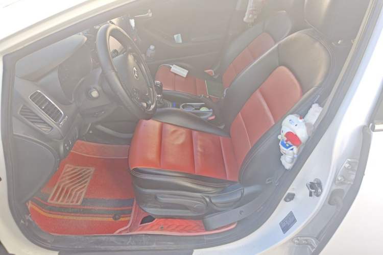 Used Kia K3 2016 1.6L Manual GLS Left Front Seat