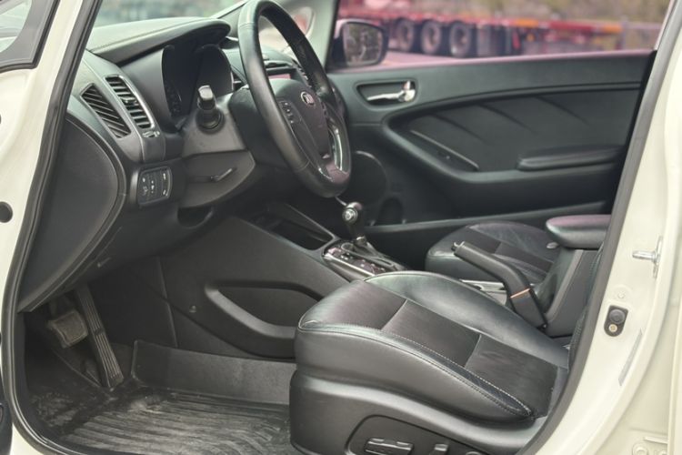 Used Kia K3 2016 1.6L Automatic GLS Left Front Seat