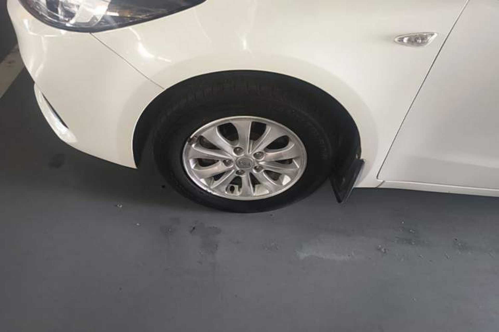 Used Kia K3 2016 1.6L Manual GL Left Front Wheel Hub