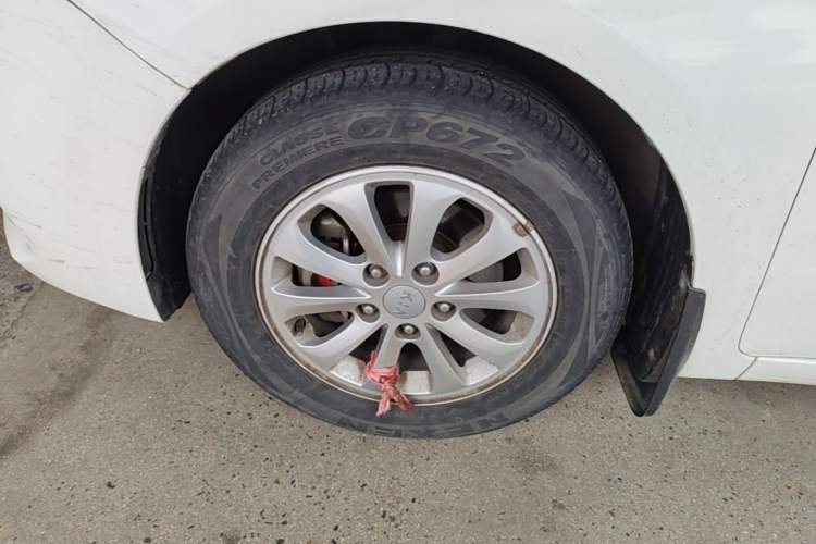 Used Kia K3 2016 1.6L Manual GL Left Front Wheel Hub