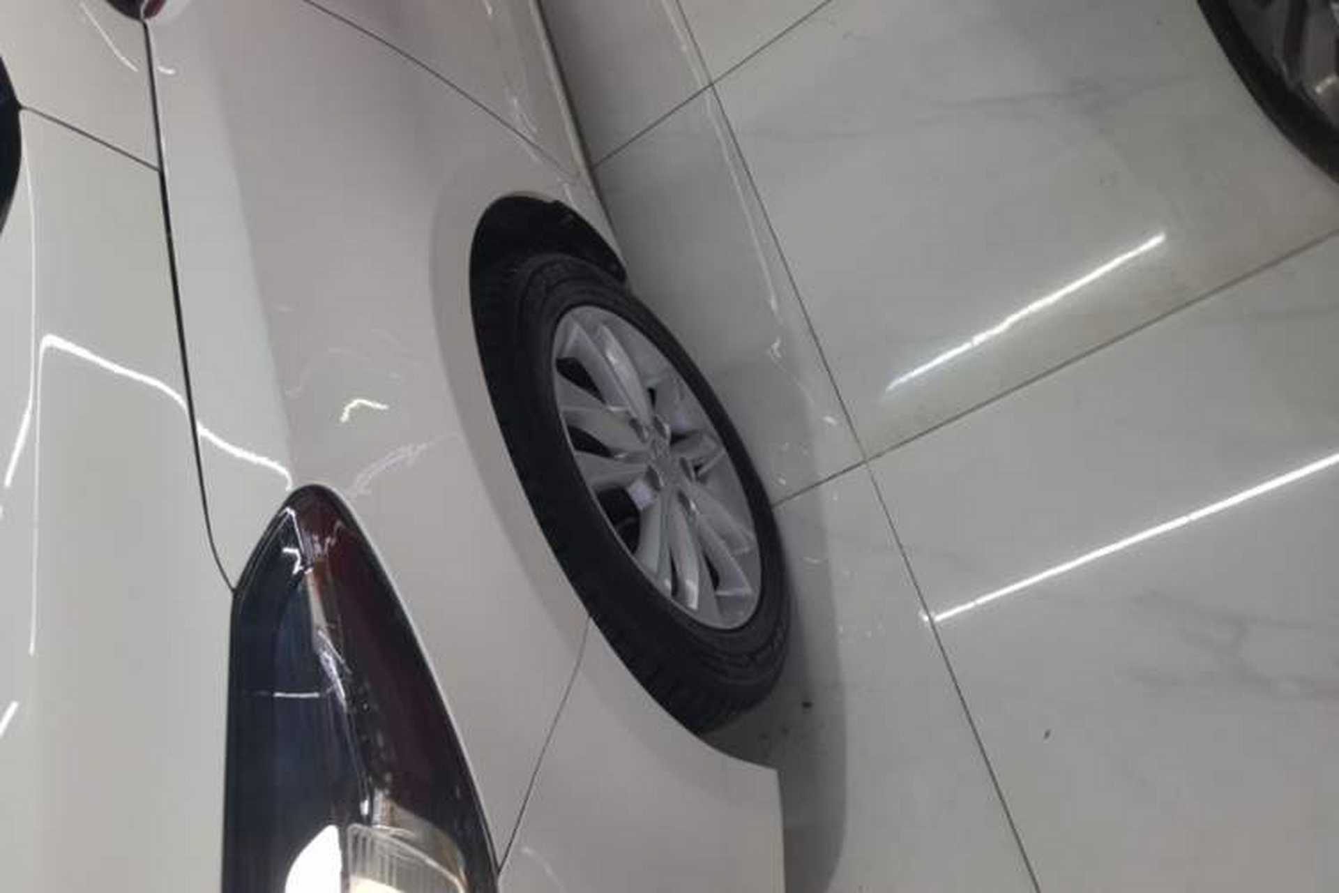 Used Kia K3 2016 1.6L Automatic GLS Left Front Wheel Hub