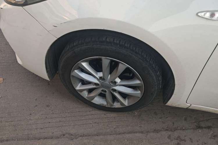 Used Kia K3 2016 1.6L Automatic GL Left Front Wheel Hub