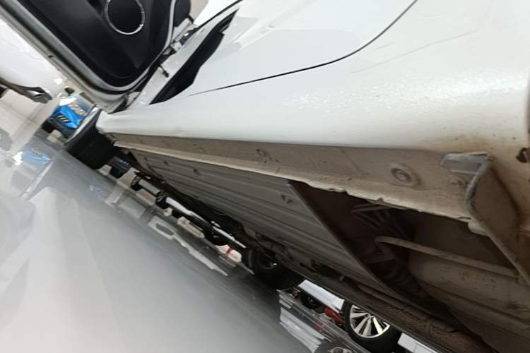 Used Kia K3 2016 1.6L Automatic GLS Left Side Sill
