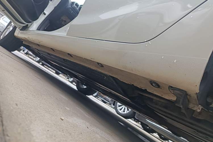 Used Kia K3 2016 1.6L Automatic GL Left Side Sill