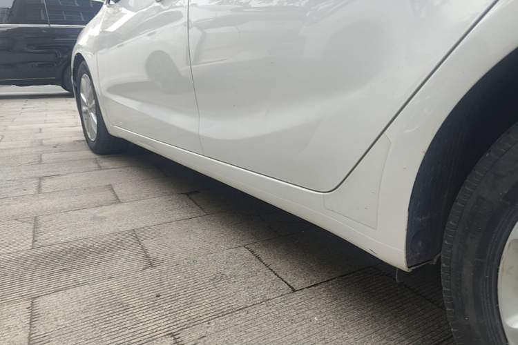 Used Kia K3 2016 1.6L Automatic GLS Left Side Sill