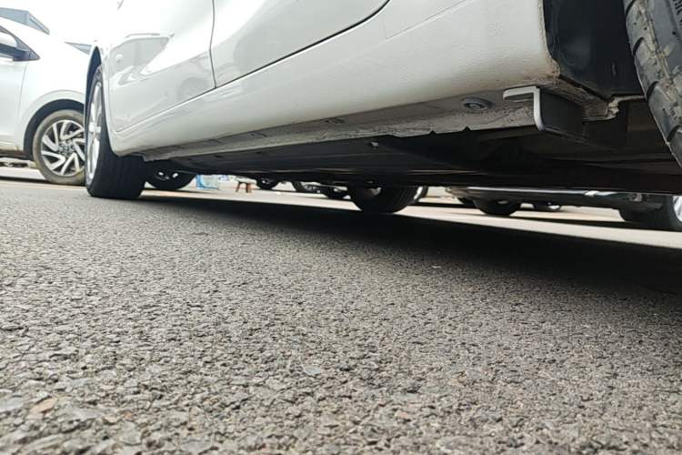 Used Kia K3 2016 1.6L Automatic GL Left Side Sill
