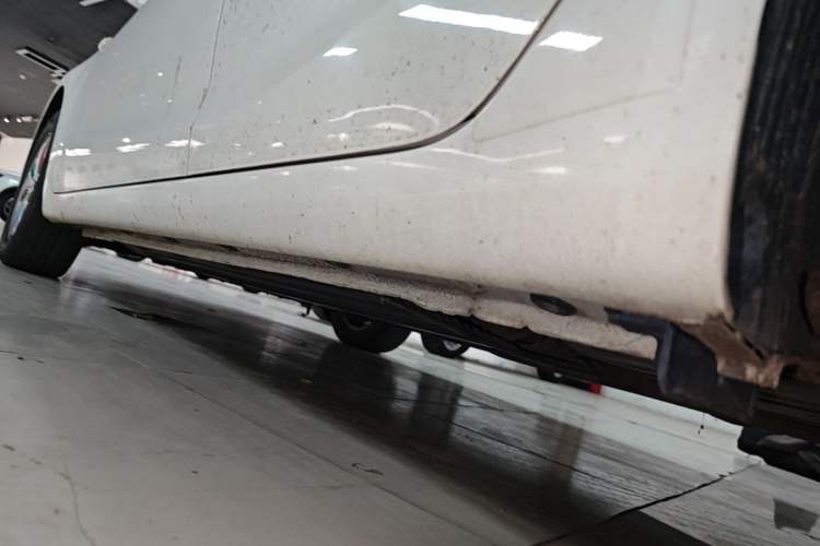 Used Kia K3 2016 1.6L Manual GL Left Side Sill