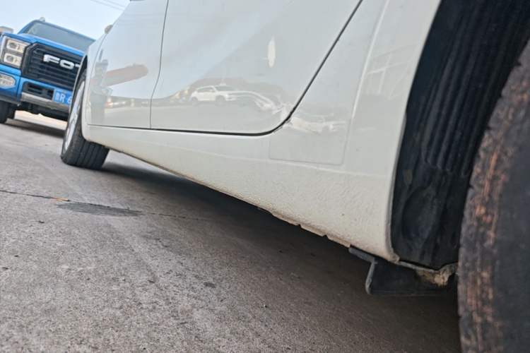Used Kia K3 2016 1.6L Automatic GL Left Side Sill