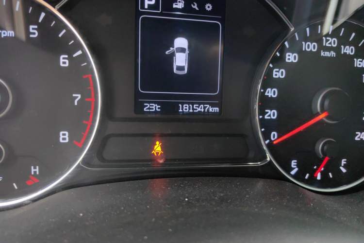 Used Kia K3 2016 1.6L Automatic GLS Odometer Close Up