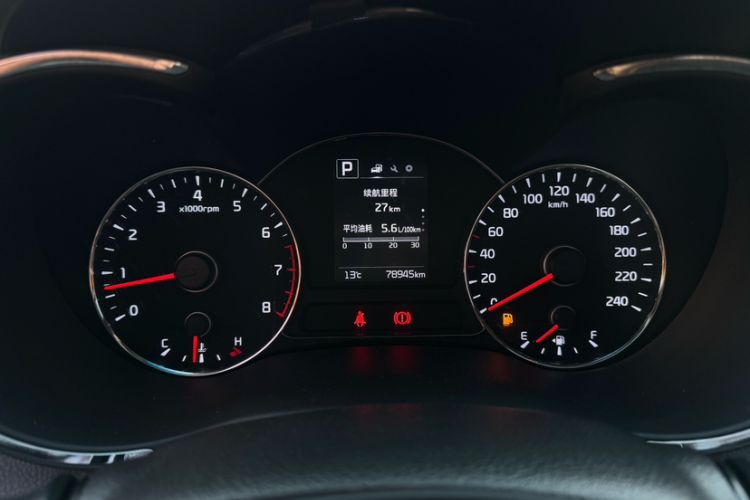 Used Kia K3 2016 1.6L Automatic with Sunroof Odometer Close Up