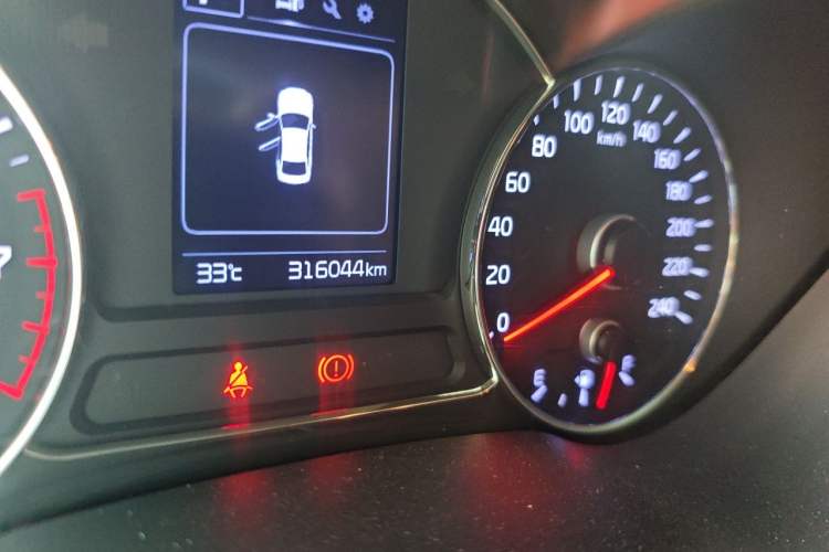 Used Kia K3 2016 1.6L Automatic GLS Odometer Close Up