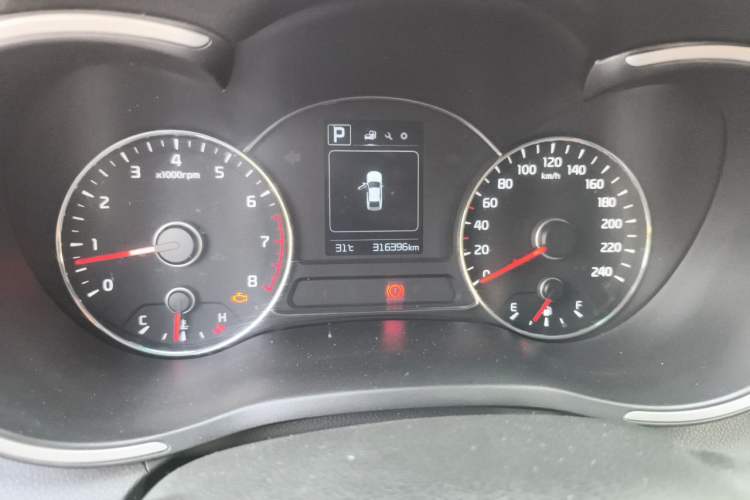 Used Kia K3 2016 1.6L Automatic GL Odometer Close Up