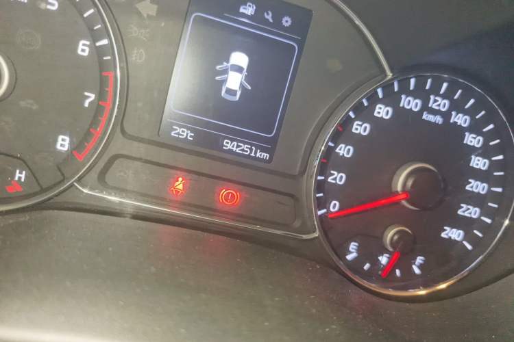 Used Kia K3 2016 1.6L Manual GLS Odometer Close Up