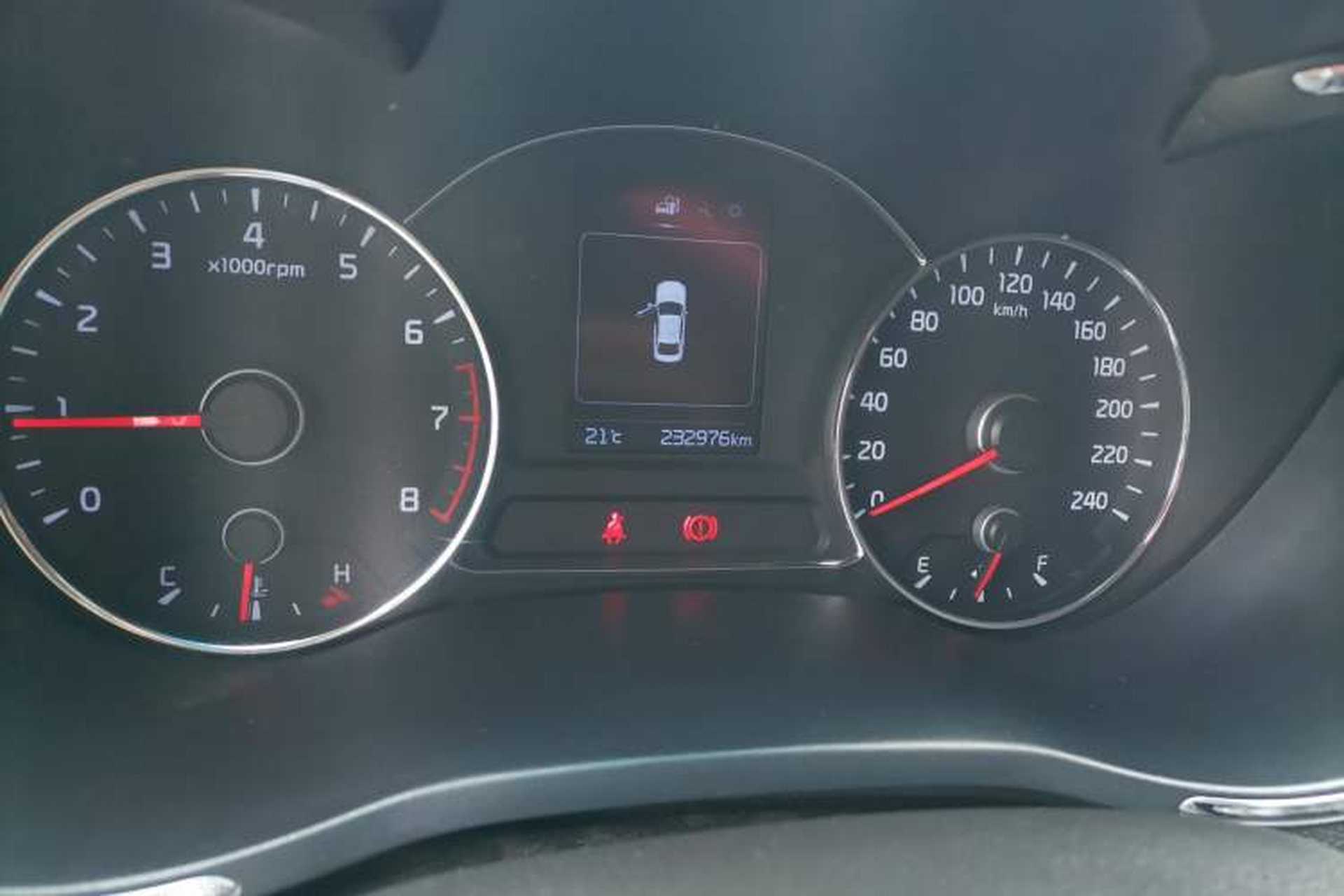 Used Kia K3 2016 1.6L Manual GL Odometer Close Up