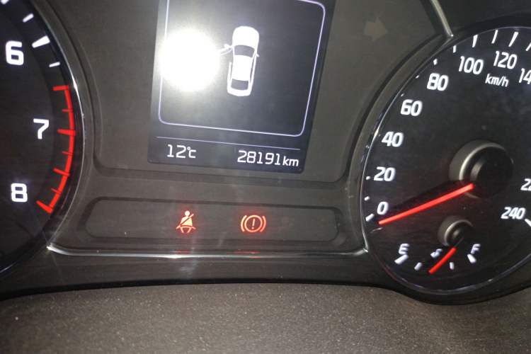 Used Kia K3 2016 1.6L Manual GL Odometer Close Up