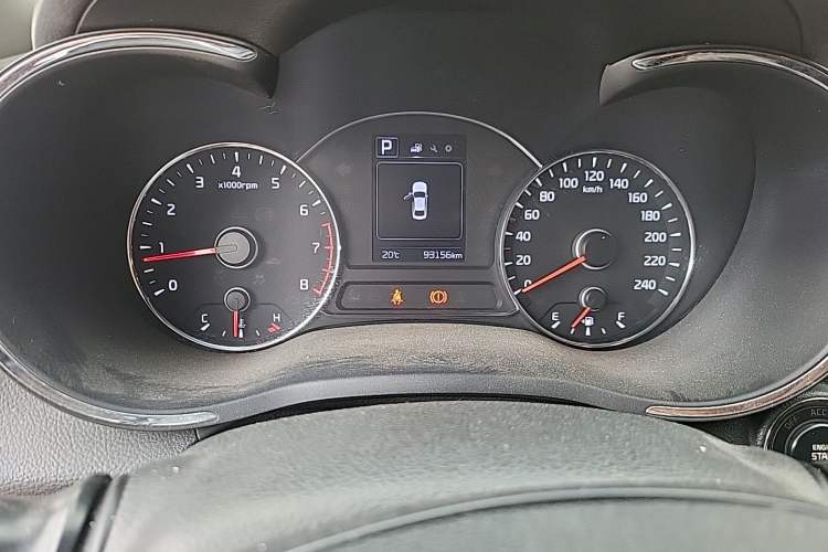 Used Kia K3 2016 1.6L Automatic GLS Odometer Close Up