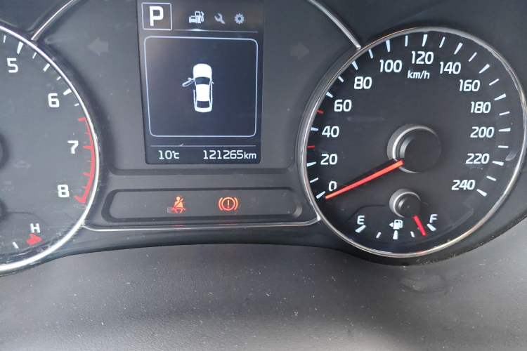 Used Kia K3 2016 1.6L Automatic with Sunroof Odometer Close Up