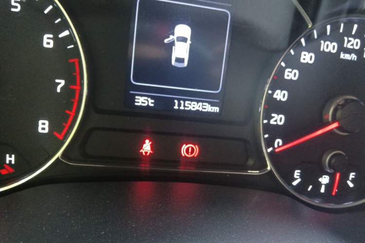 Used Kia K3 2016 1.6L Manual GLS Odometer Close Up