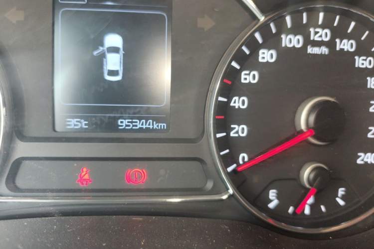 Used Kia K3 2016 1.6L Automatic GLS Odometer Close Up