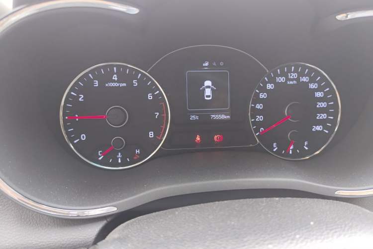 Used Kia K3 2016 1.6L Manual GLS Odometer Close Up