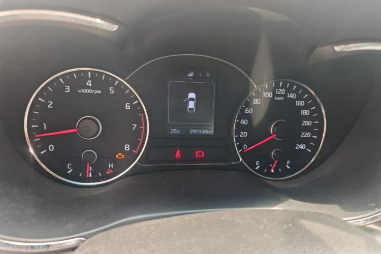Used Kia K3 2016 1.6L Manual GL Odometer Close Up
