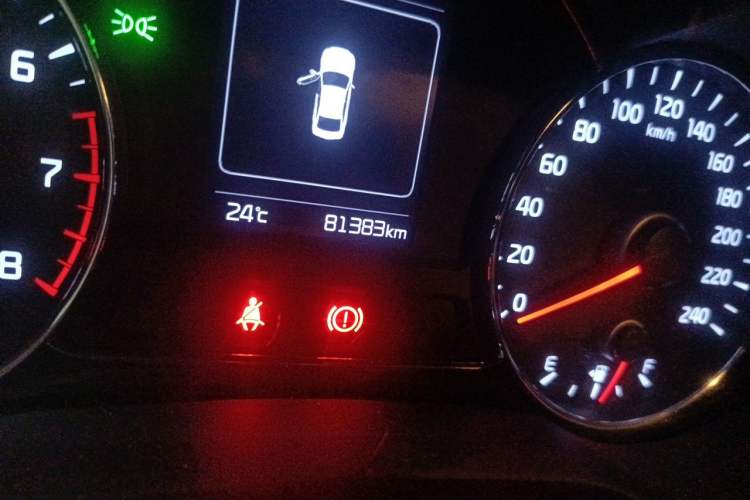 Used Kia K3 2016 1.6L Automatic GLS Odometer Close Up