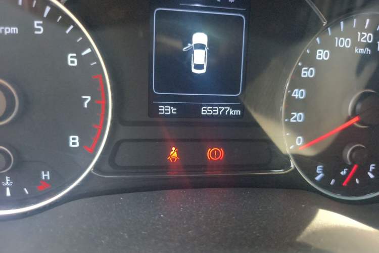 Used Kia K3 2016 1.6L Manual GL Odometer Close Up