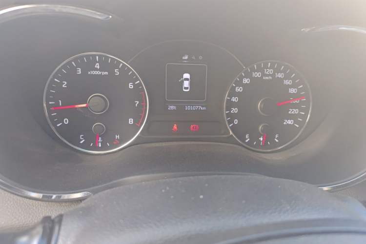 Used Kia K3 2016 1.6L Manual GLS Odometer Close Up