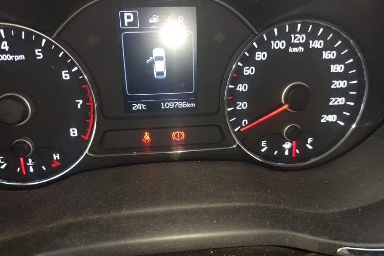 Used Kia K3 2016 1.6L Automatic GL Odometer Close Up