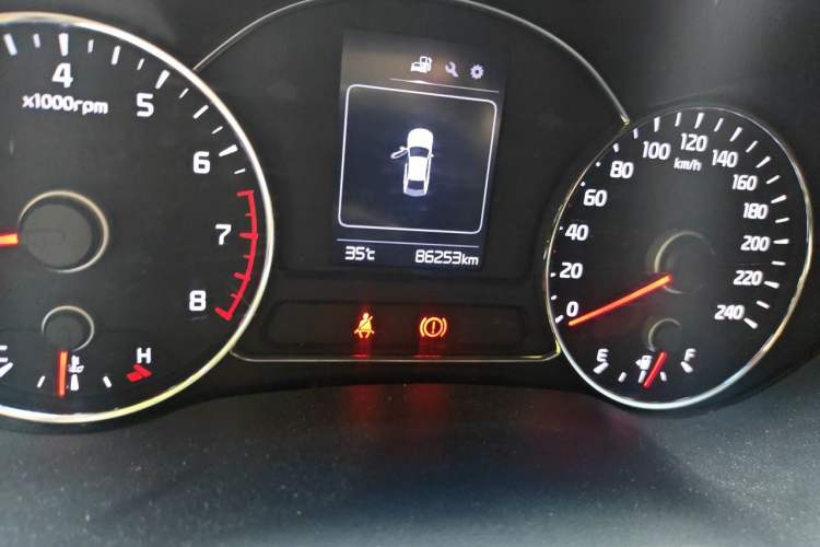 Used Kia K3 2016 1.6L Manual GL Odometer Close Up