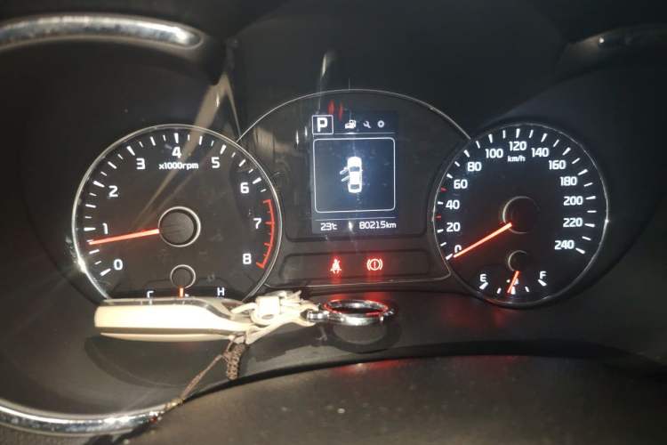 Used Kia K3 2016 1.4T Automatic GLS Odometer Close Up