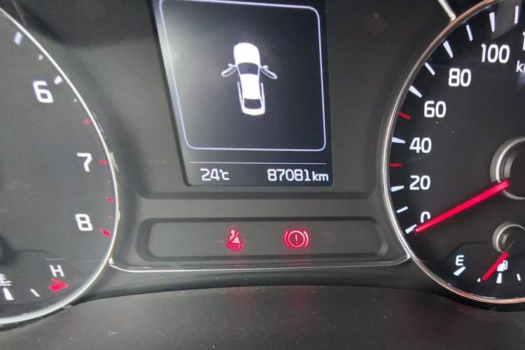 Used Kia K3 2016 1.6L Automatic GLS Odometer Close Up