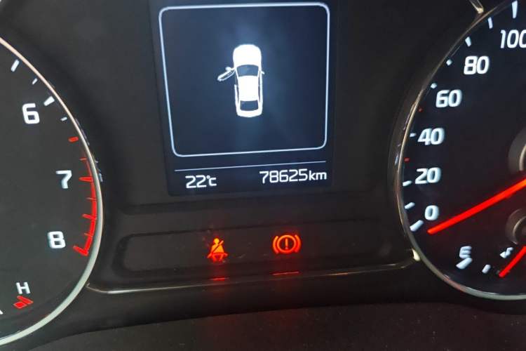 Used Kia K3 2016 1.6L Automatic GLS Odometer Close Up