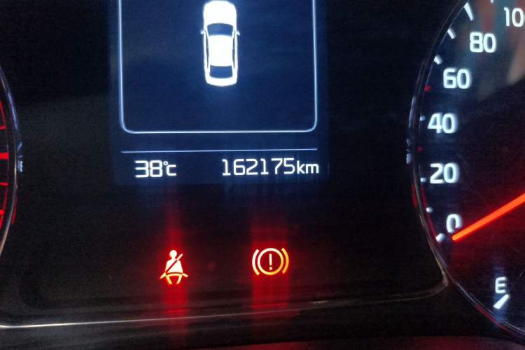 Used Kia K3 2016 1.6L Manual GL Odometer Close Up