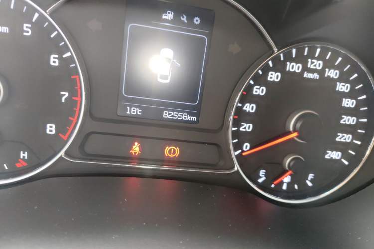 Used Kia K3 2016 1.6L Manual GL Odometer Close Up