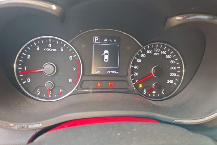 Used Kia K3 2016 1.6L Automatic GLS Odometer Close Up