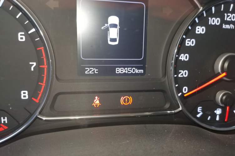 Used Kia K3 2016 1.6L Automatic GLS Odometer Close Up