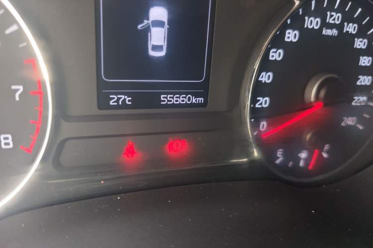 Used Kia K3 2016 1.6L Automatic GLS Odometer Close Up