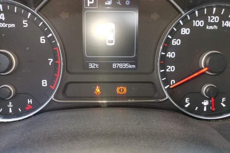 Used Kia K3 2016 1.6L Automatic GLS Odometer Close Up