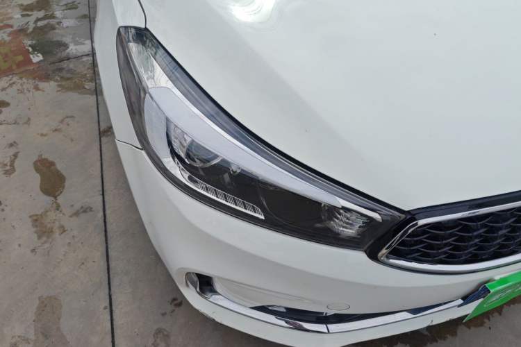 Used Kia K3 2016 1.6L Manual GL Right Front Headlight